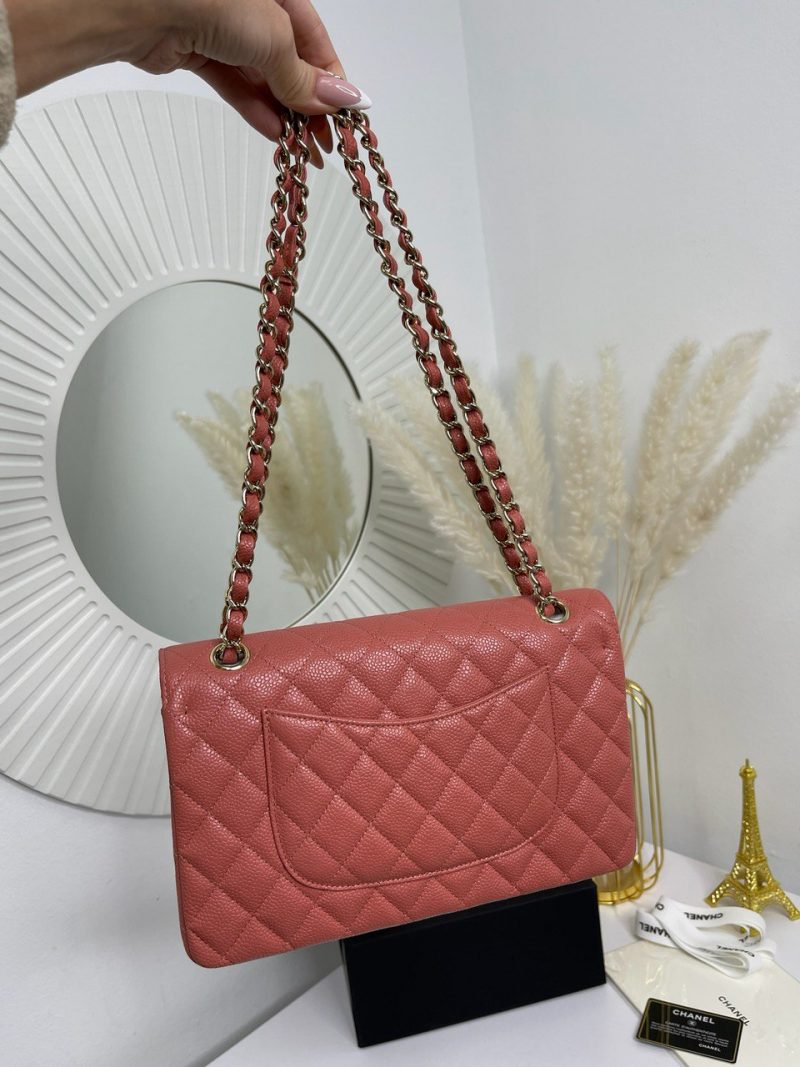 photo_5397775238617490411_y