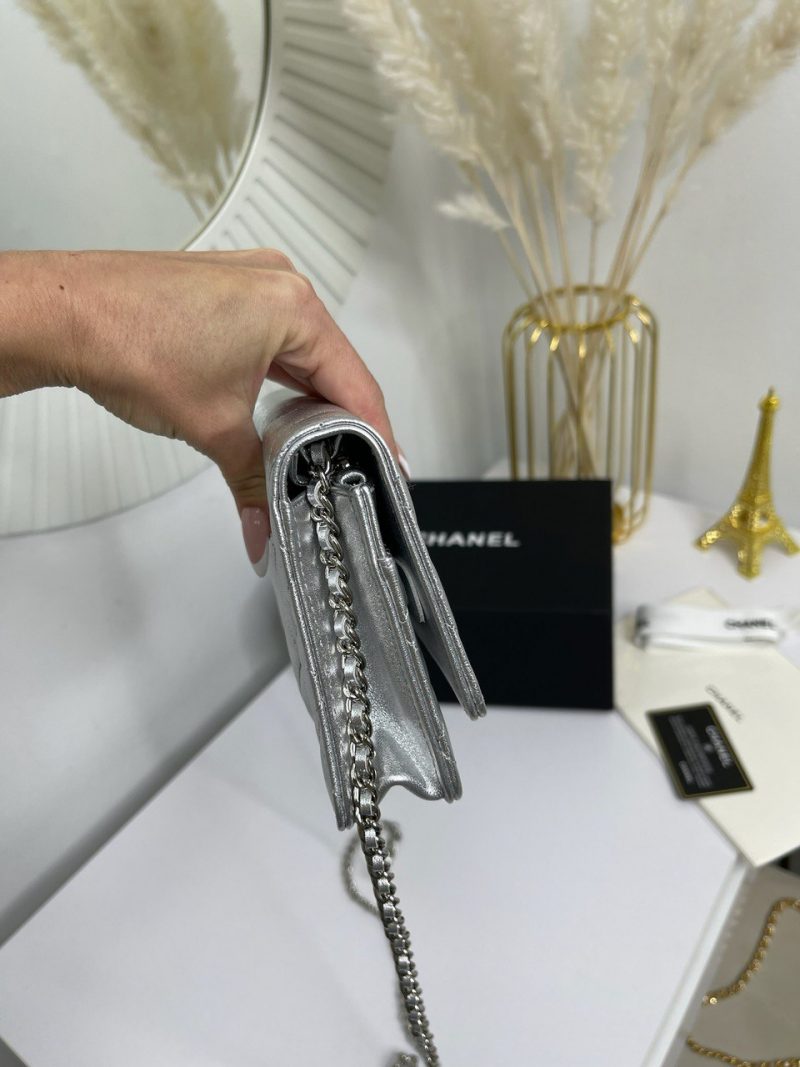 photo_5397775238617490421_y