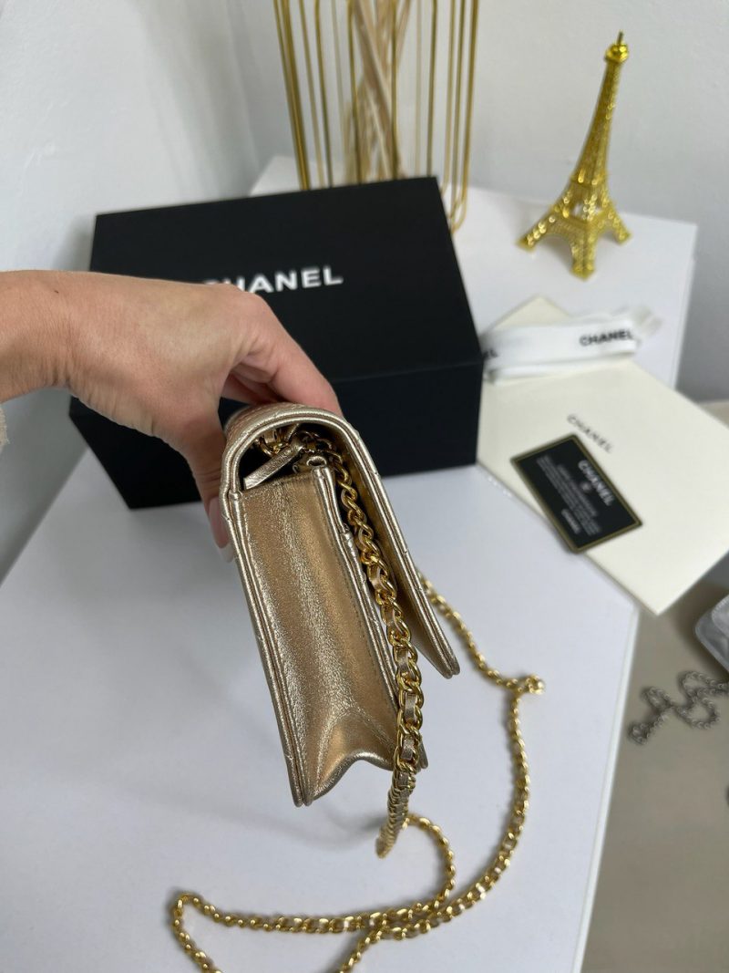 photo_5397775238617490432_y