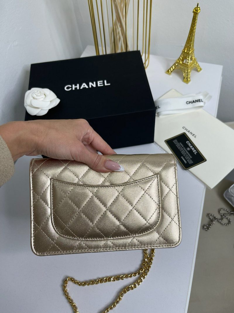 photo_5397775238617490434_y