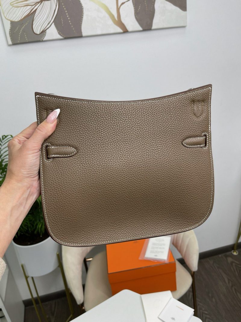 photo_5400107045081962268_y