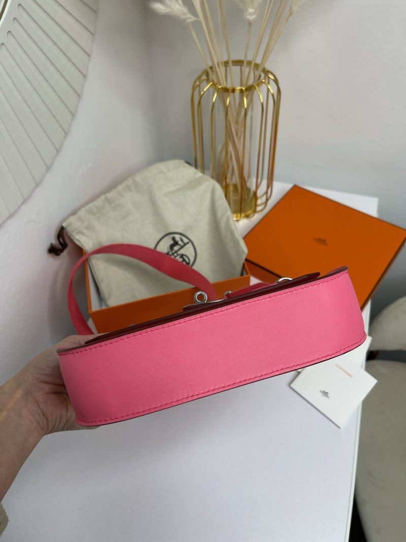 photo_5404365311882420309_y