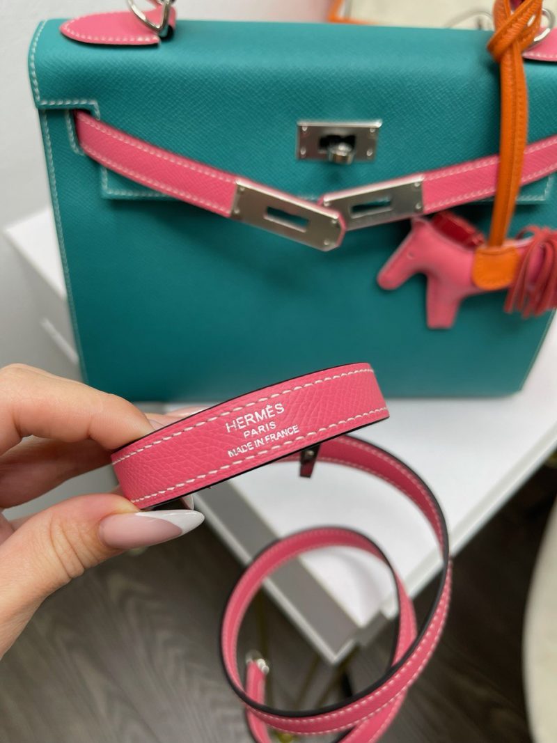 photo_5406617111696103144_y