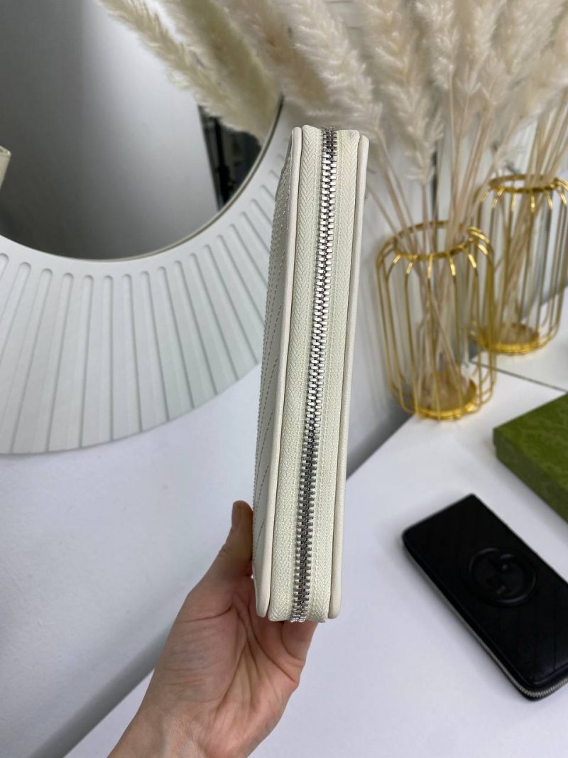 photo_5195230276064762266_y