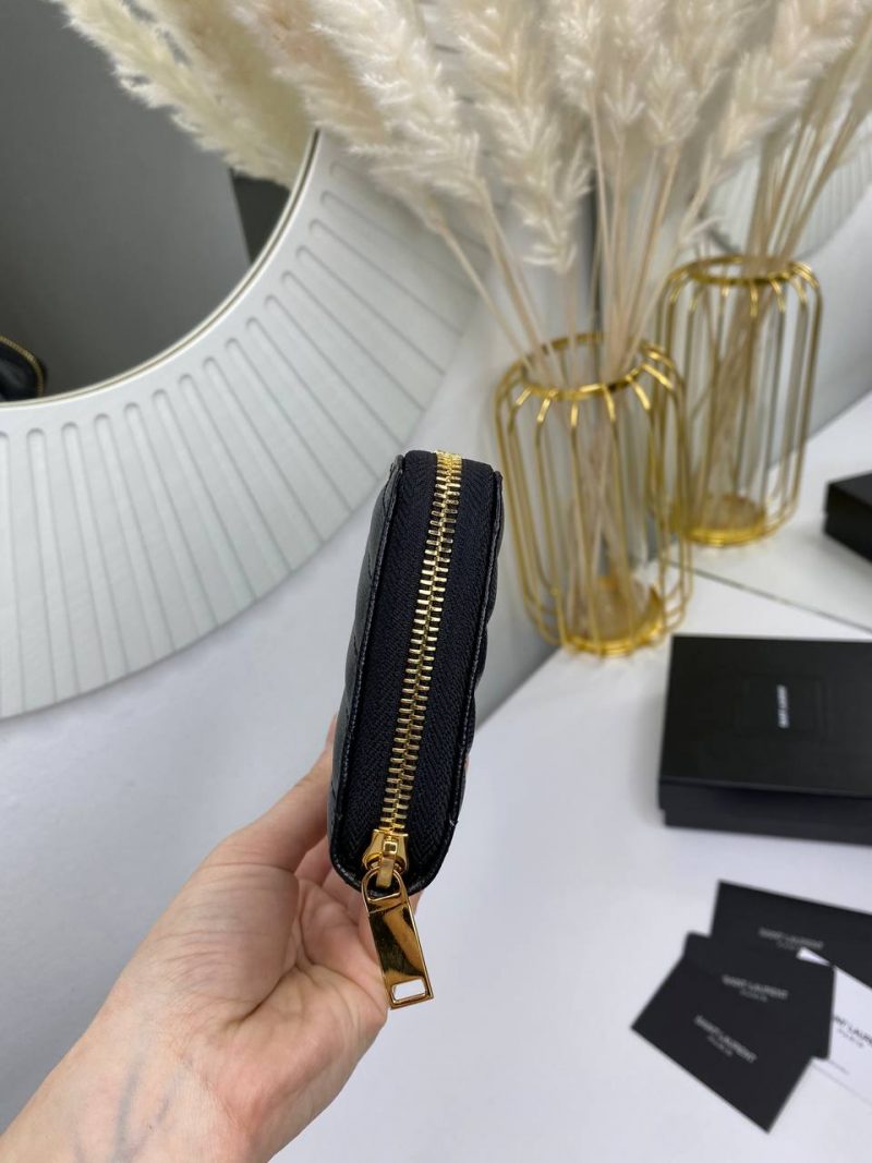 photo_5195440561958542297_y