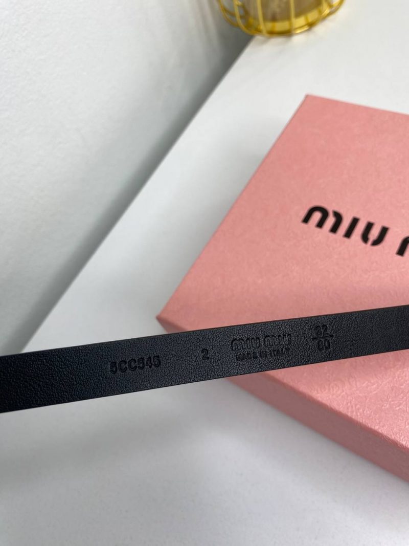 photo_5197438743953400950_y