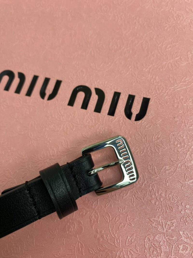 photo_5197438743953400951_y