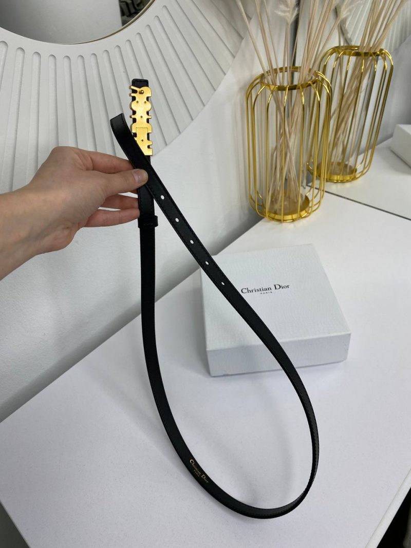 photo_5208687134452602534_y