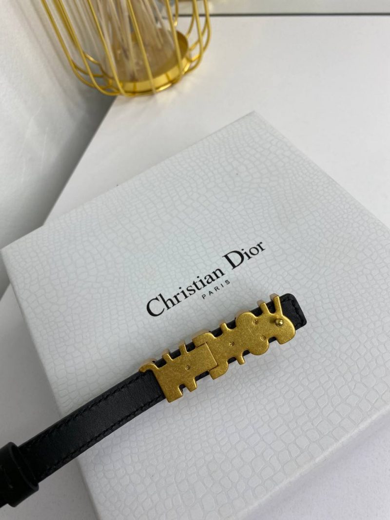 photo_5208687134452602535_y