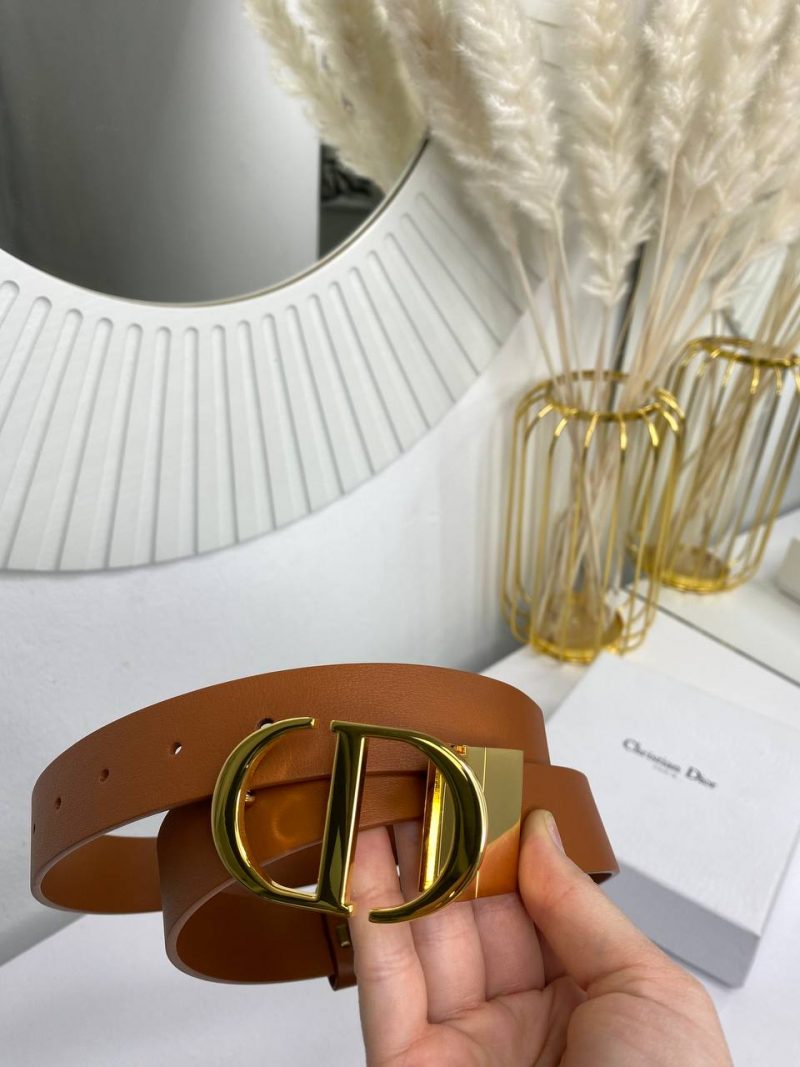 photo_5208687134452602539_y