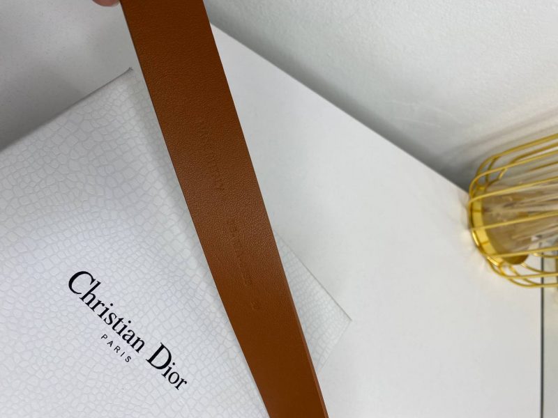 photo_5208687134452602543_y