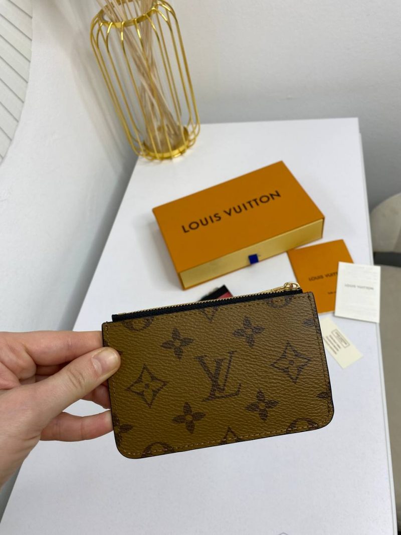 photo_5402215998578350958_y