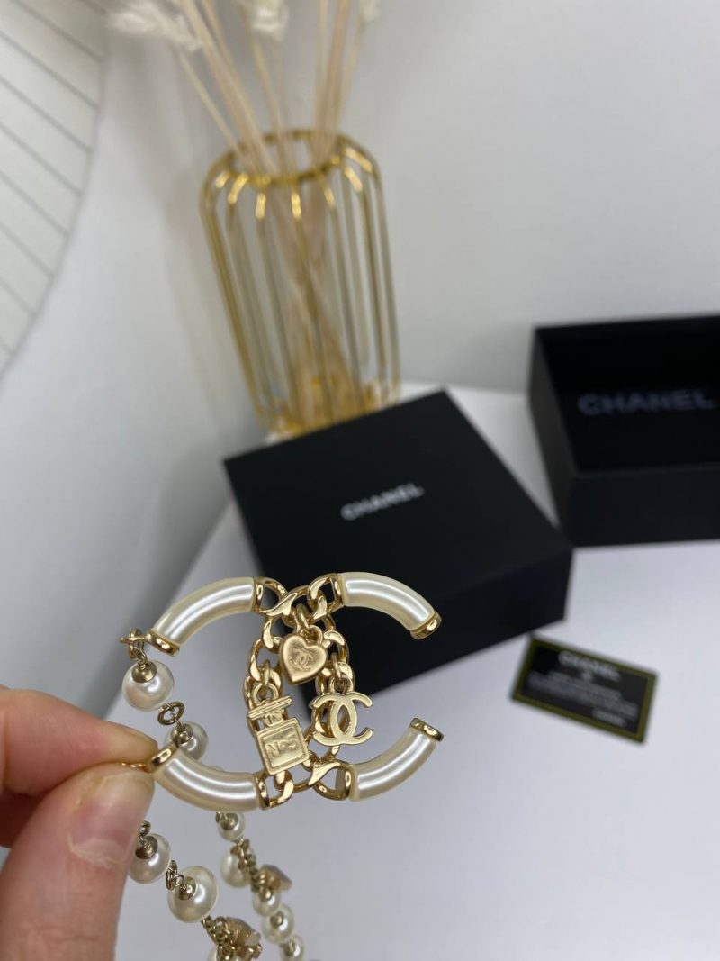 photo_5404705176939518549_y