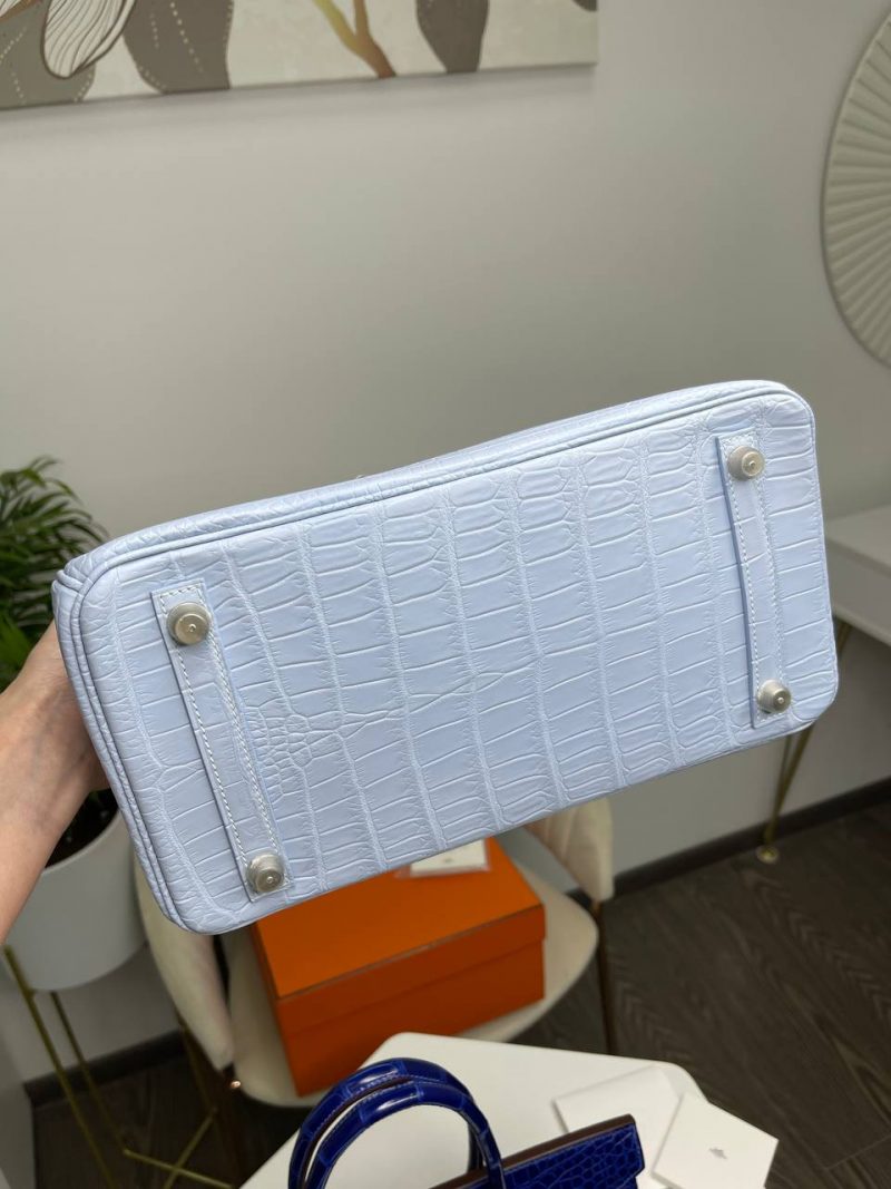 photo_5407023570221127081_y