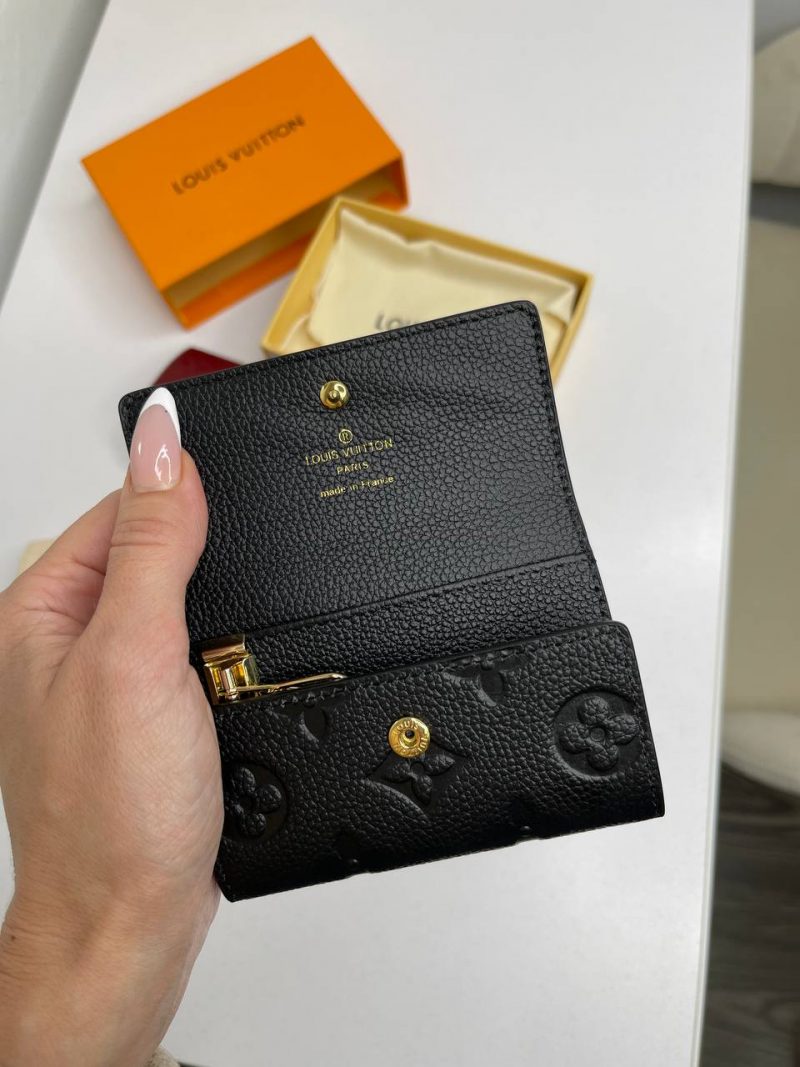 photo_5409134662611228613_y