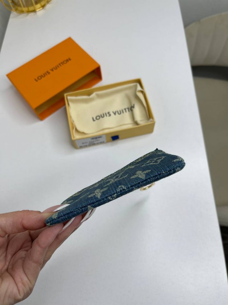 photo_5409134662611228659_y