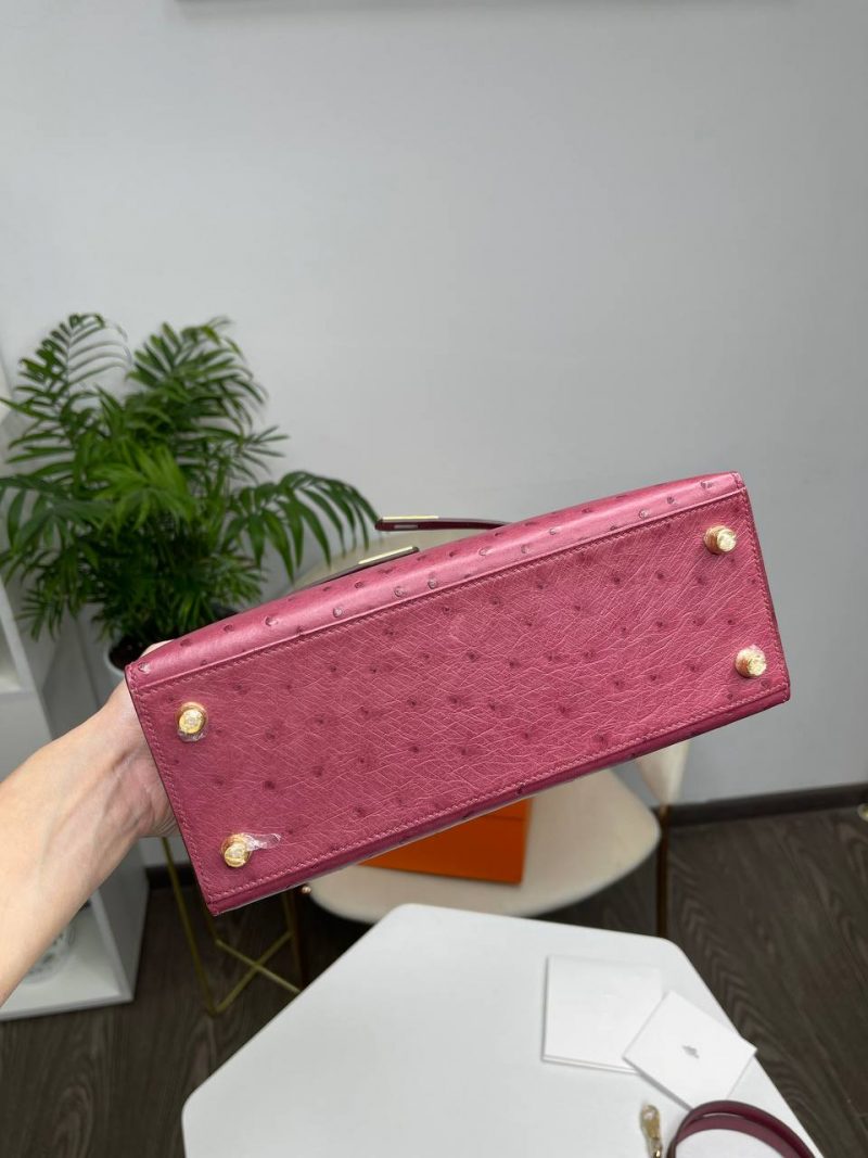 photo_5409275370034812396_y