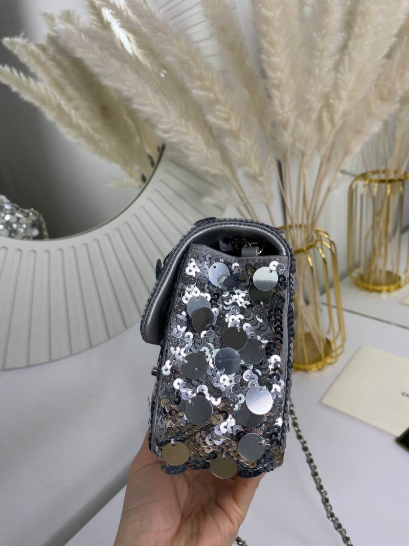 photo_5438315744162077770_y