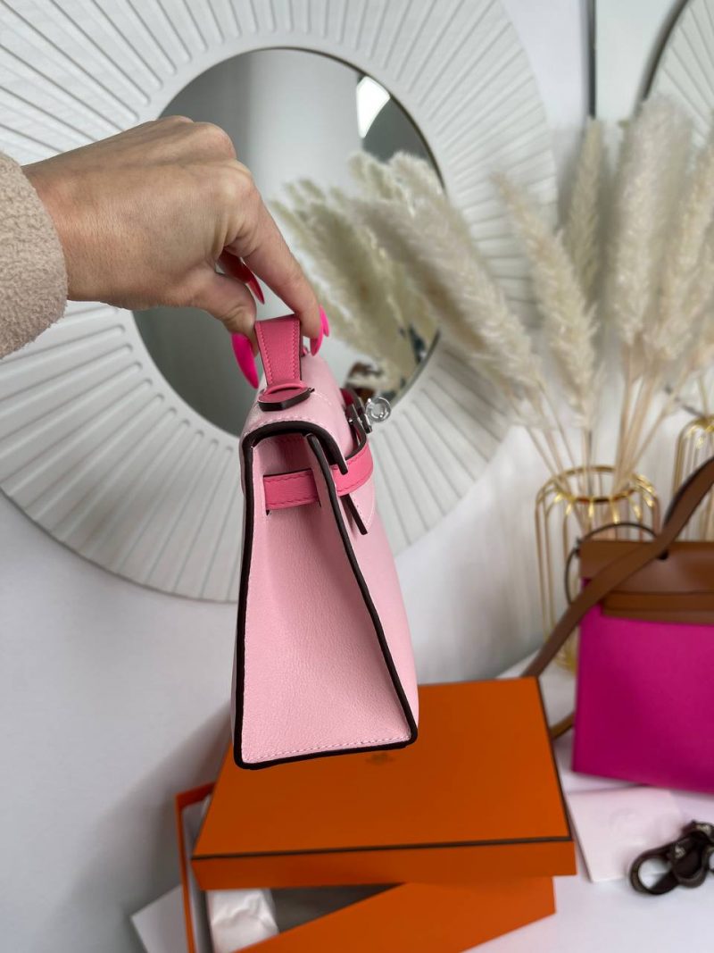 photo_5445368316685311003_y