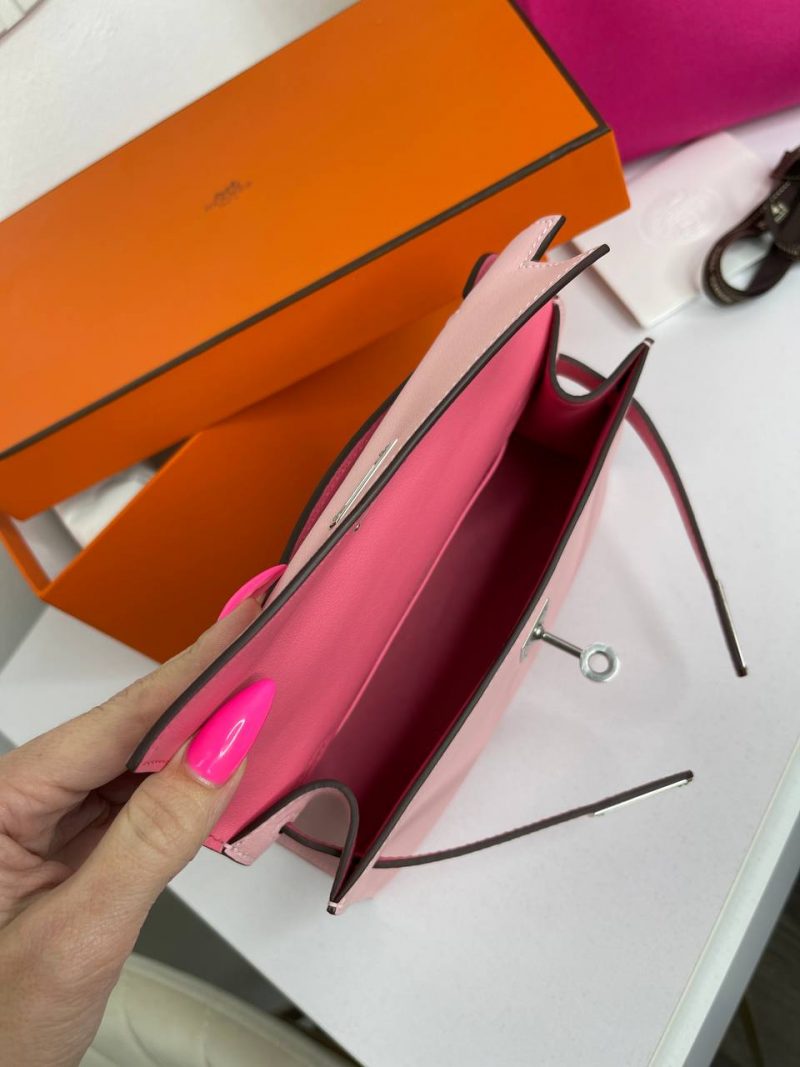 photo_5445368316685311005_y