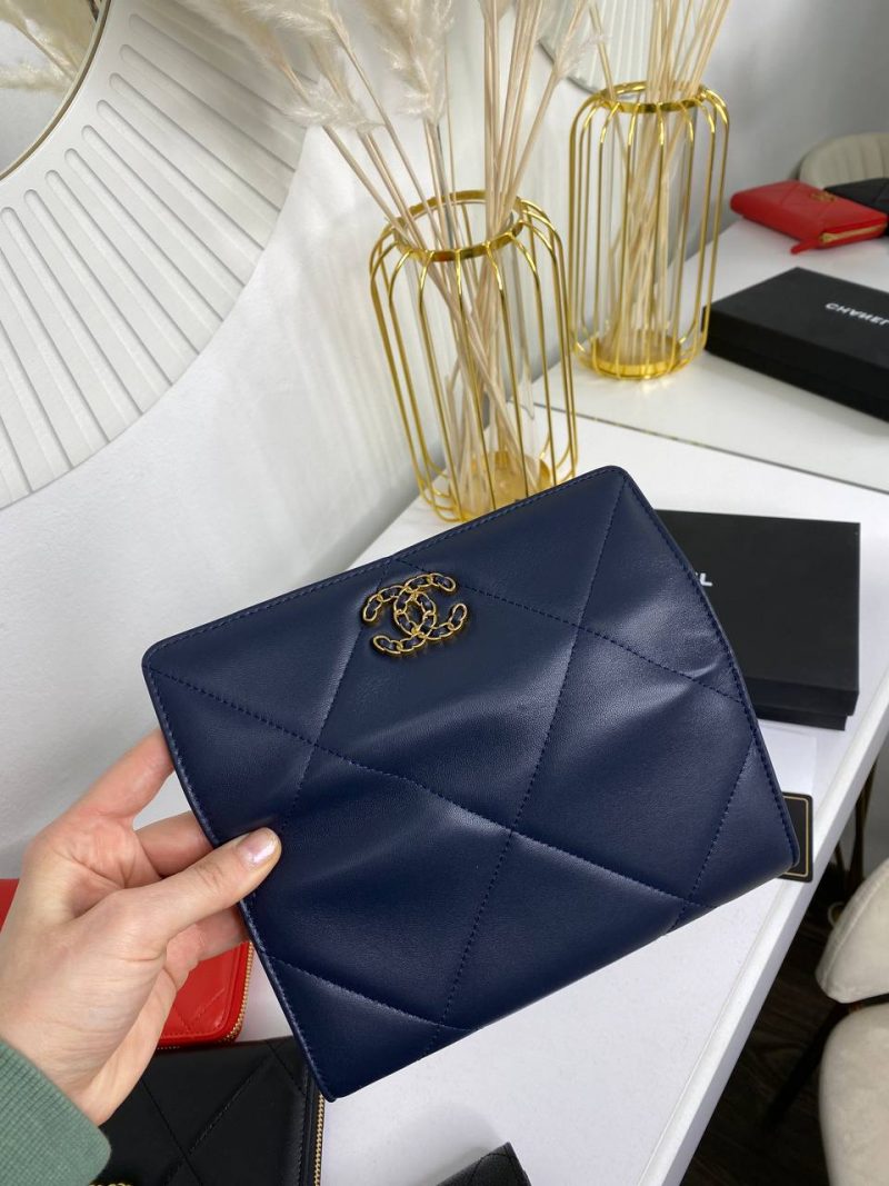 photo_5447408529230123137_y