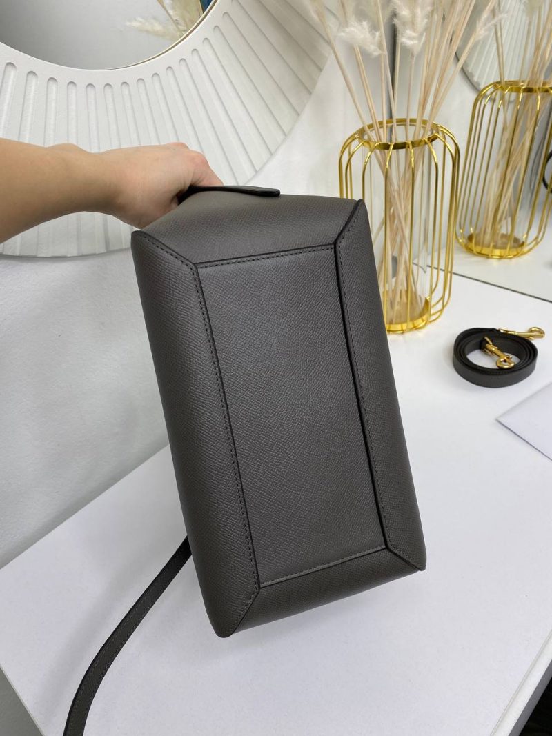 photo_5447408529230123153_y