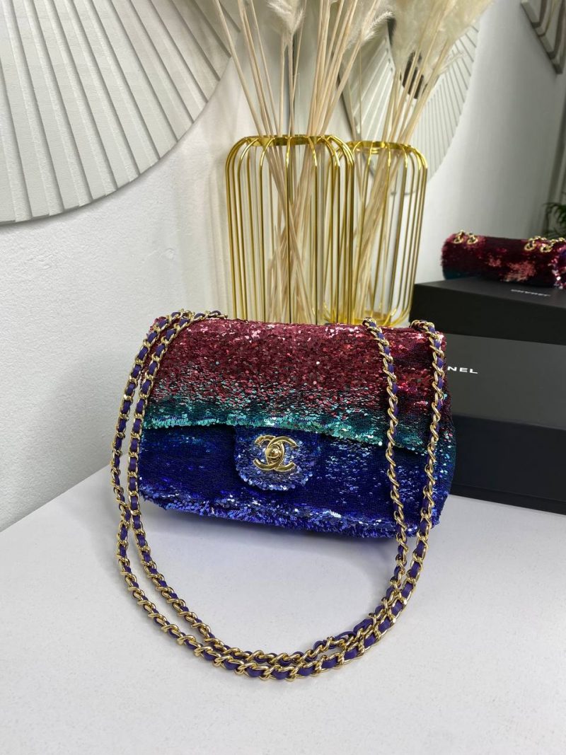 photo_5458685610110867242_y