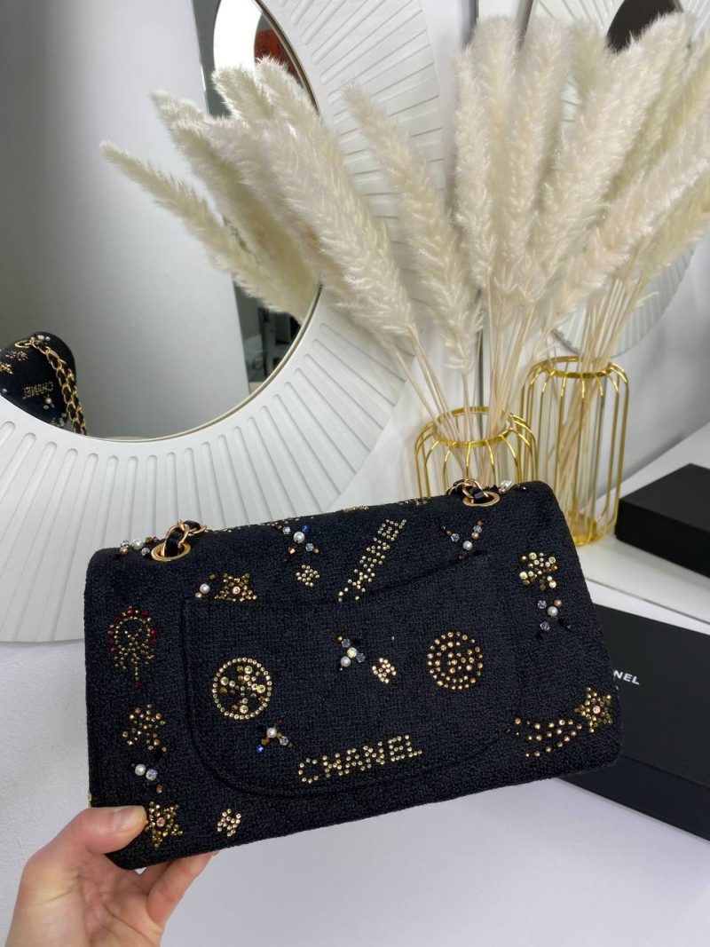 photo_5458685610110867248_y