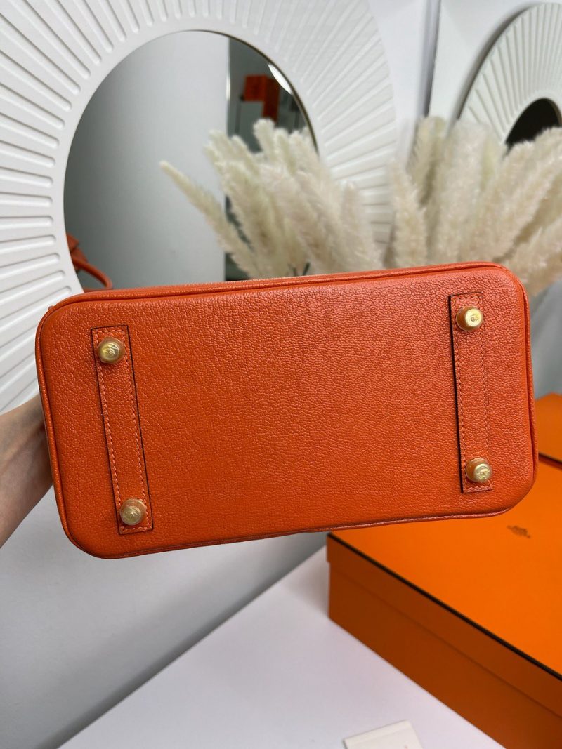 photo_5458696429133485625_y