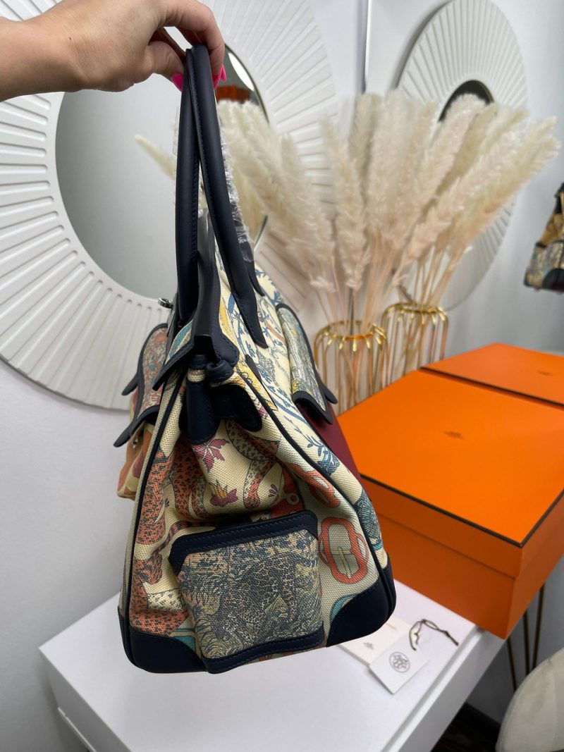 photo_5458696429133485629_y