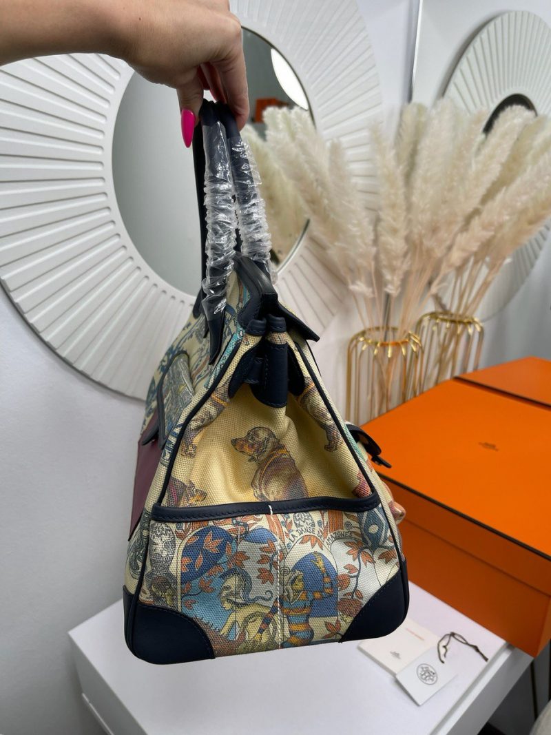 photo_5458696429133485630_y