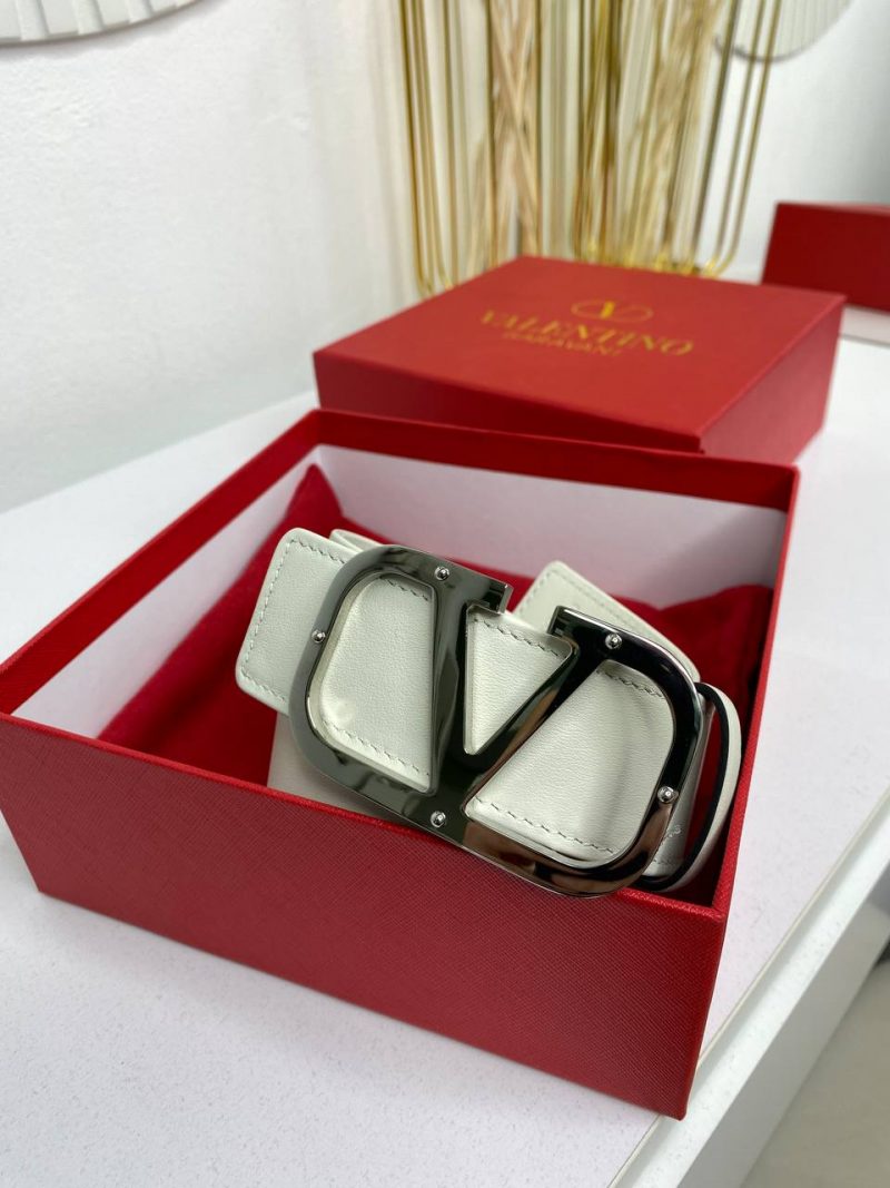 photo_5472391151400114012_y