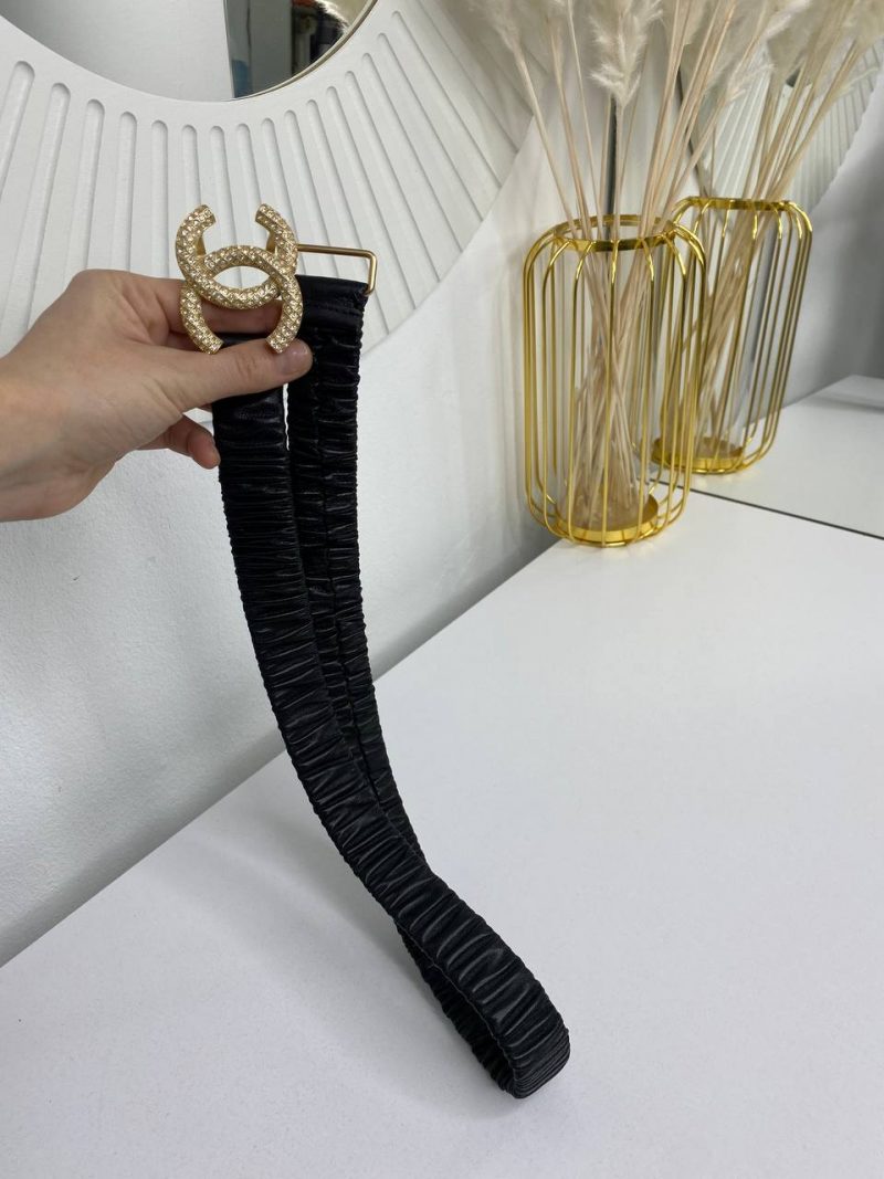 photo_5472391151400114043_y