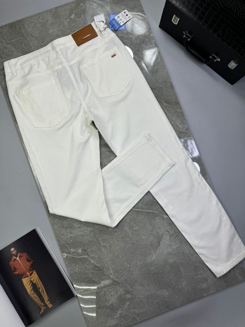 c2003efd-64f3-4216-bbde-d416b789d72d