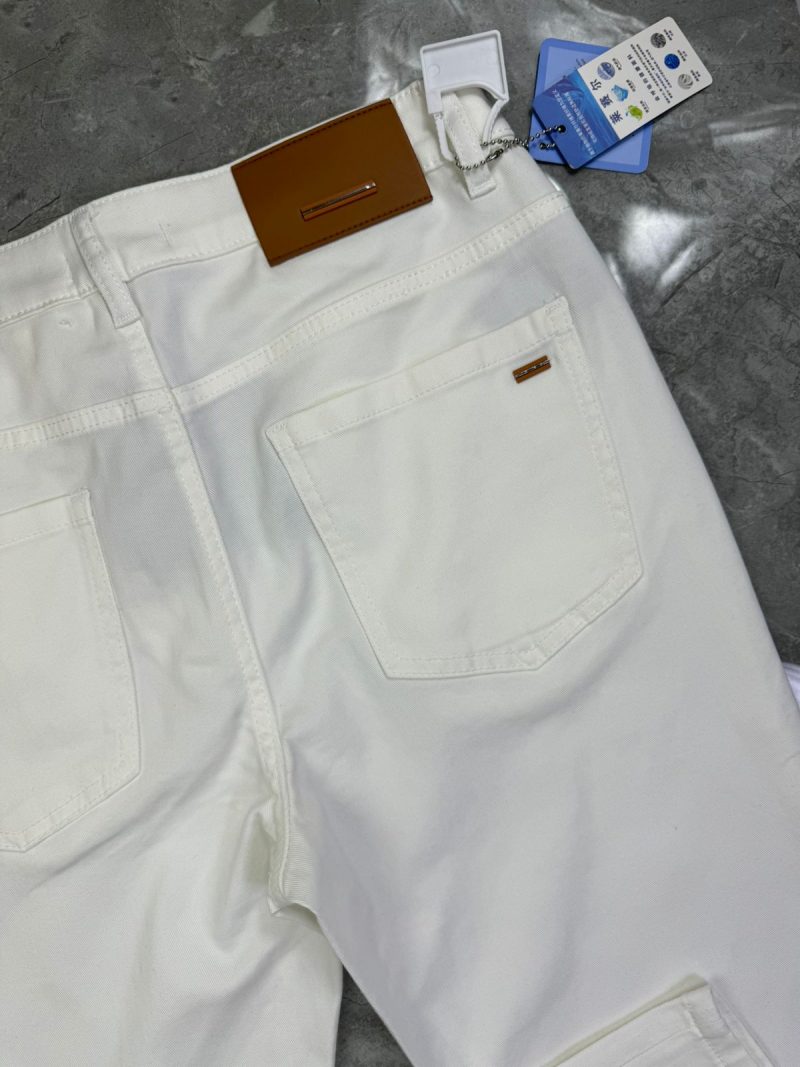 c4db8e9c-4f3f-4b32-a366-7be7249f2e75