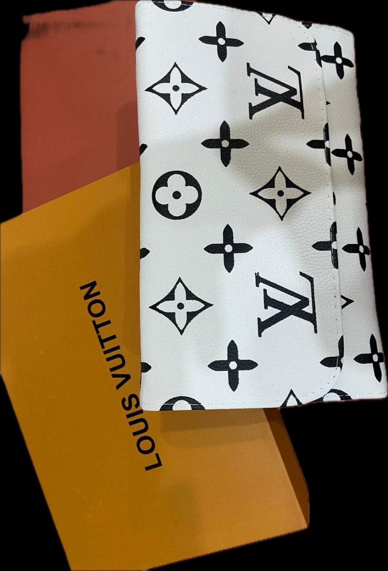 fde8463e-42b7-4f13-84e6-fff8d7daa104