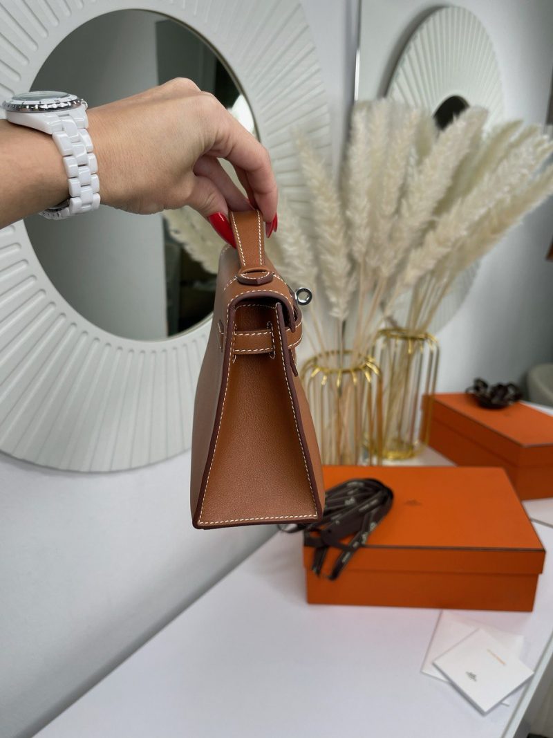 photo_5233509133435657623_y