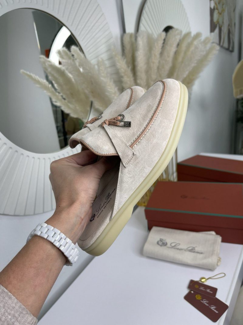 photo_5233509133435658018_y