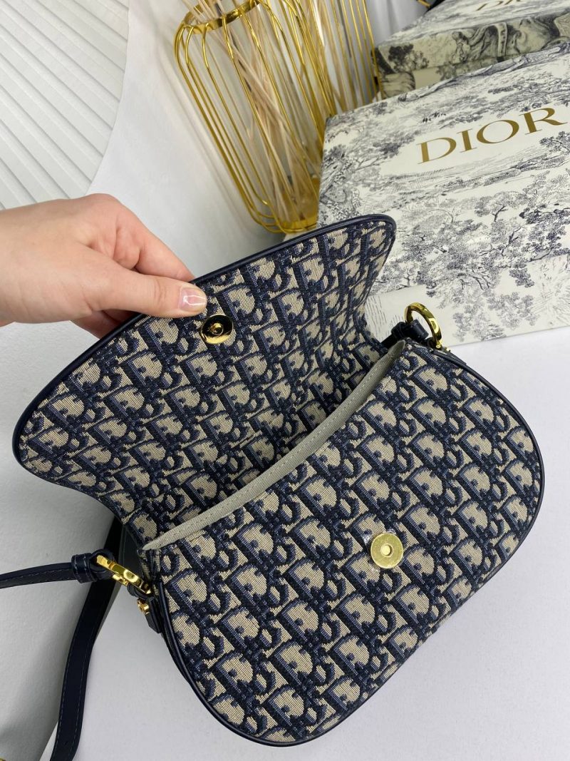 photo_5235902448126778869_y