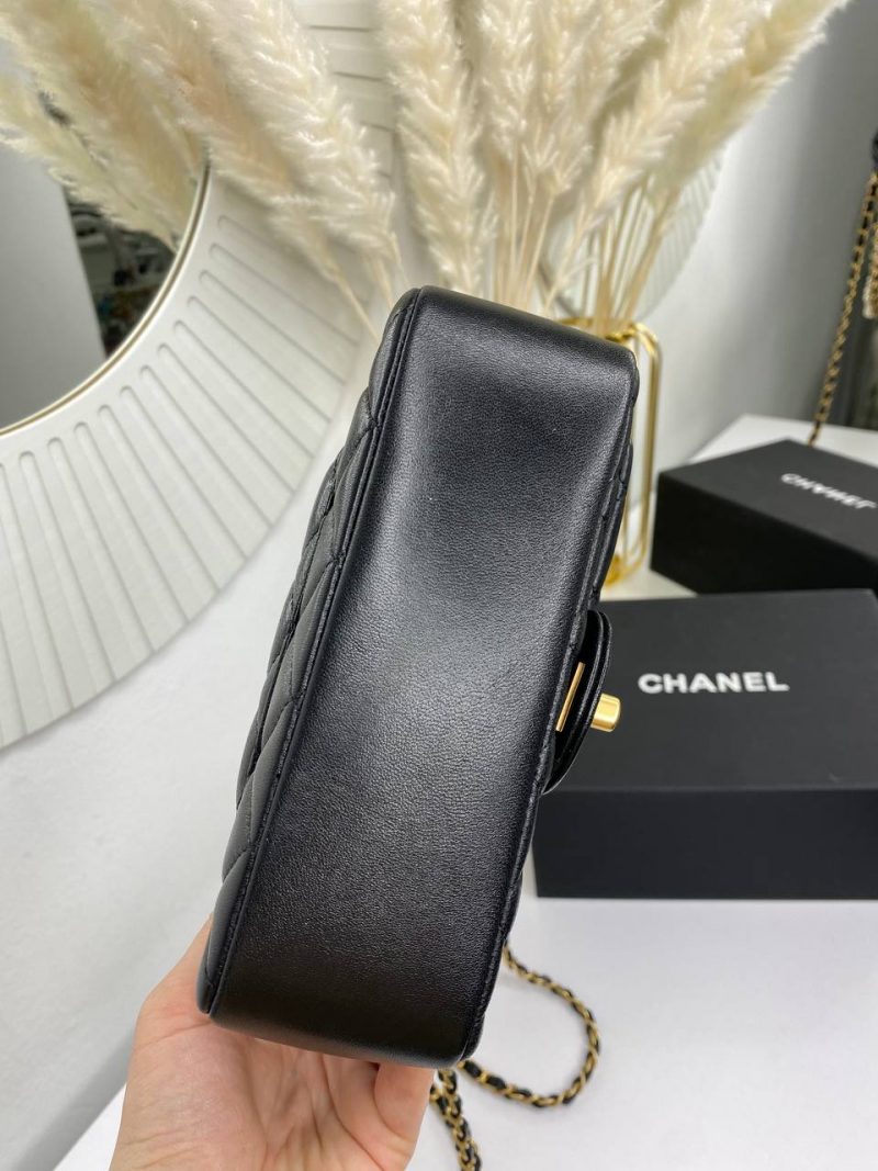 photo_5251234454876314130_y