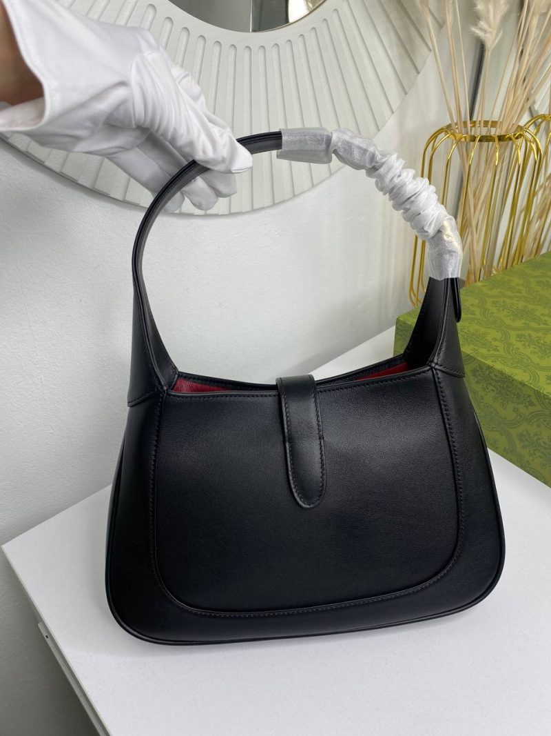 photo_5253946649414327851_y