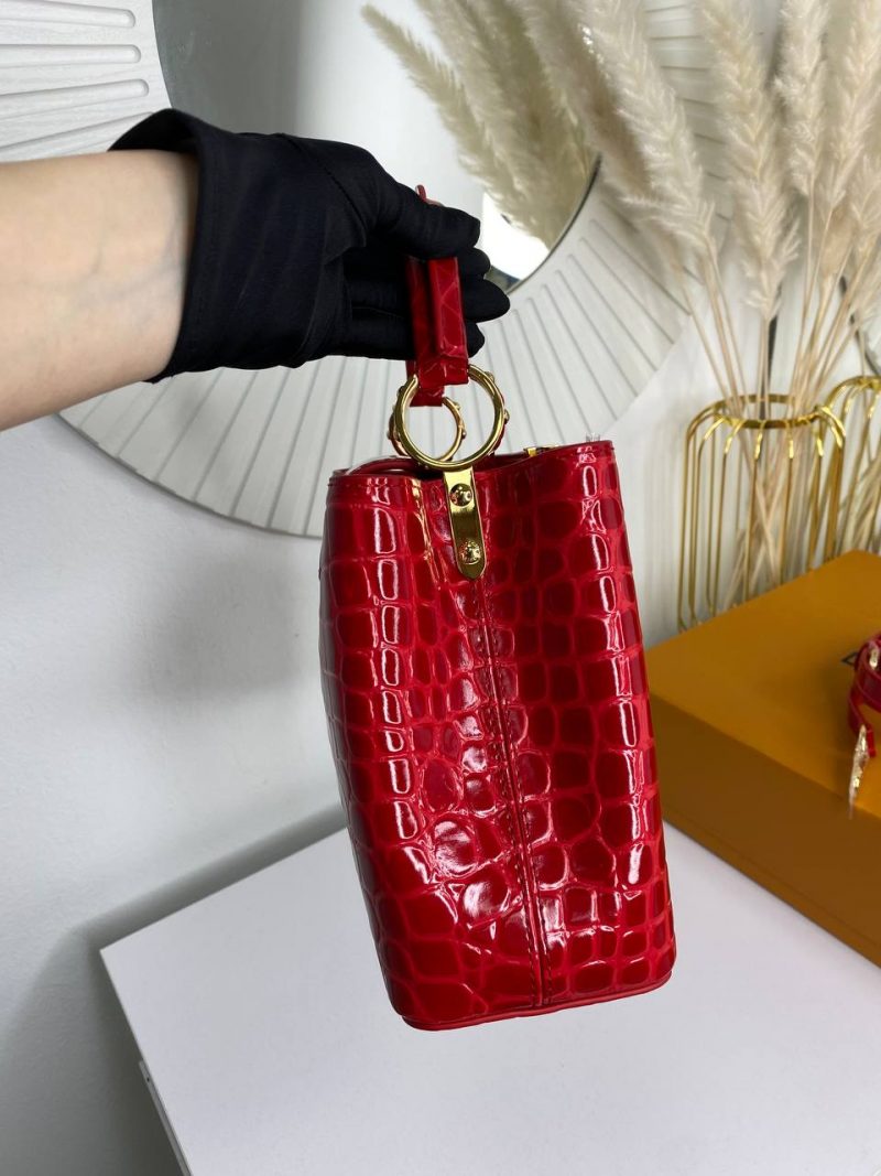 photo_5273908201412222709_y