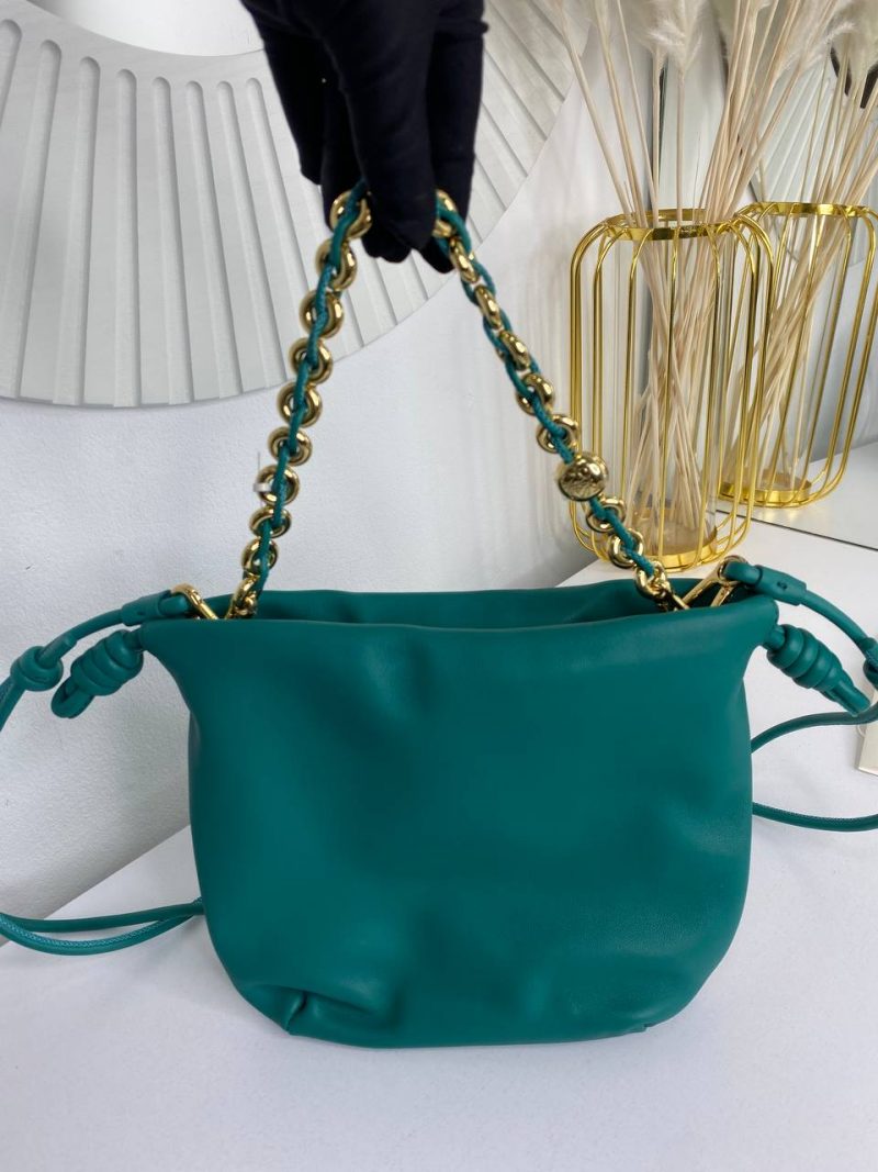 photo_5273908201412222742_y