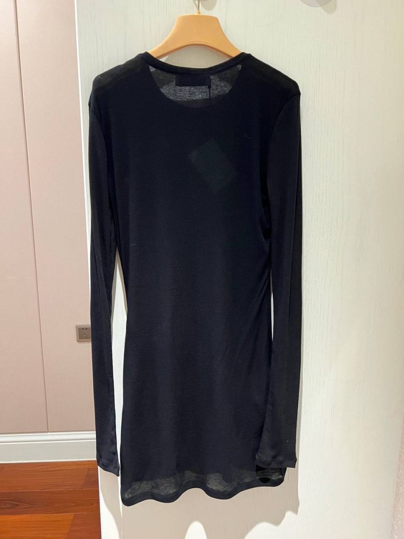 photo_5400099597608671204_y