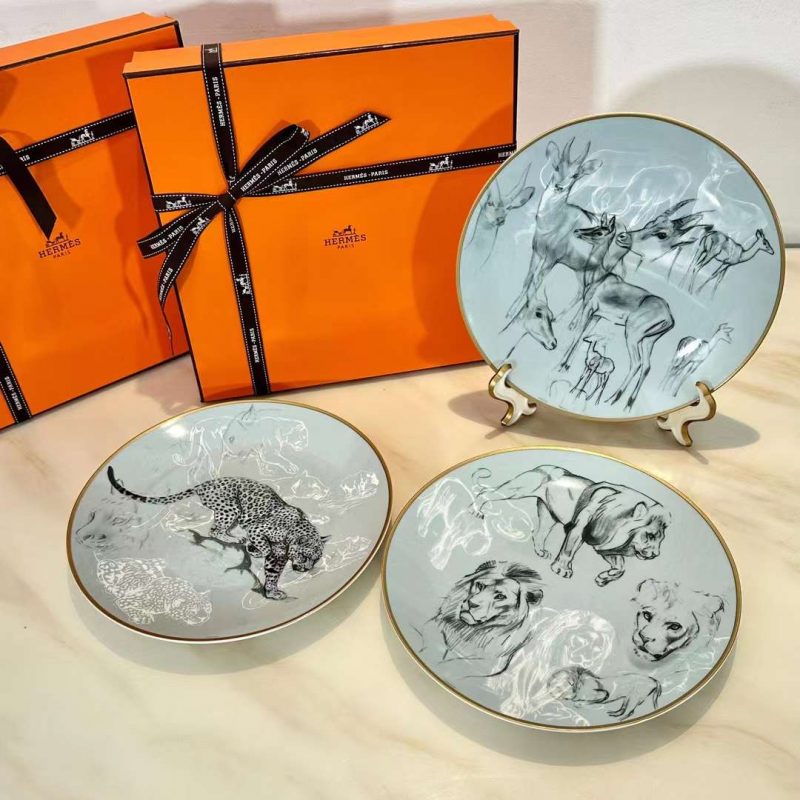 e605bae6-a0a8-4dde-ada0-00b5a857ea48