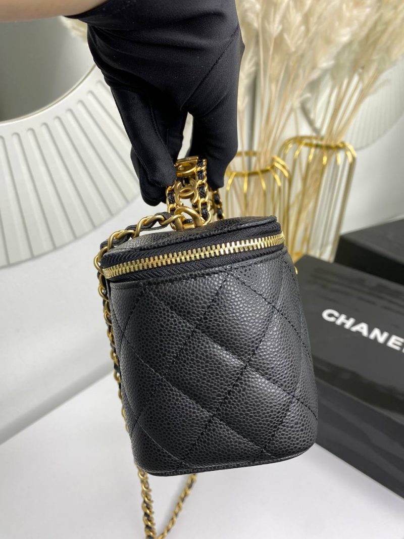 photo_5328171750237790609_y