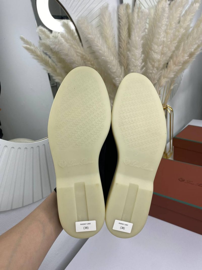 photo_5357167173237332446_y