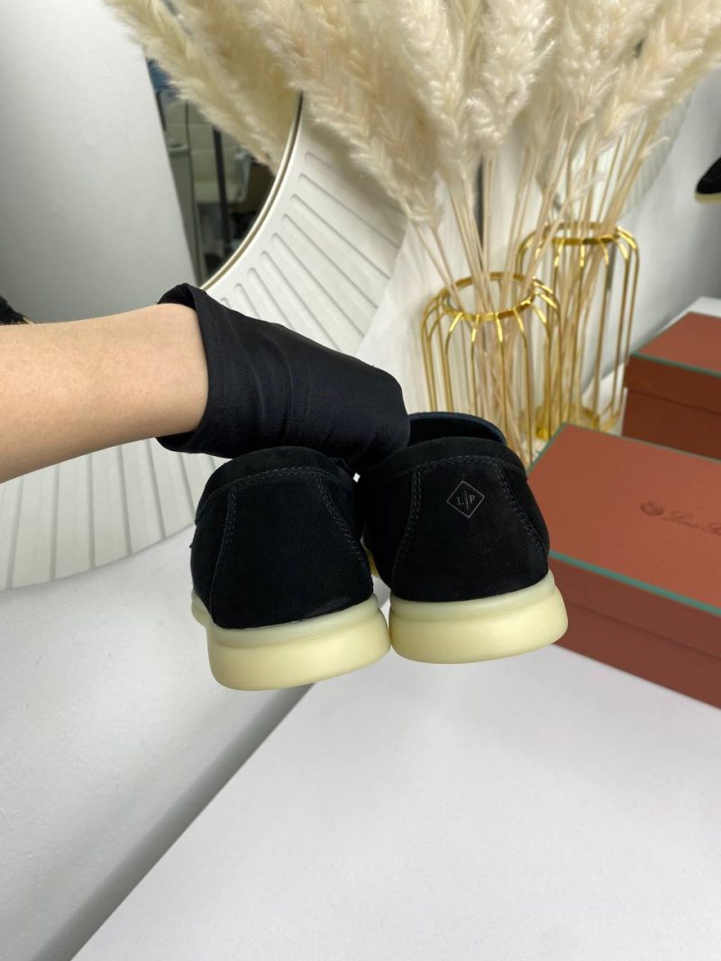 photo_5357167173237332447_y