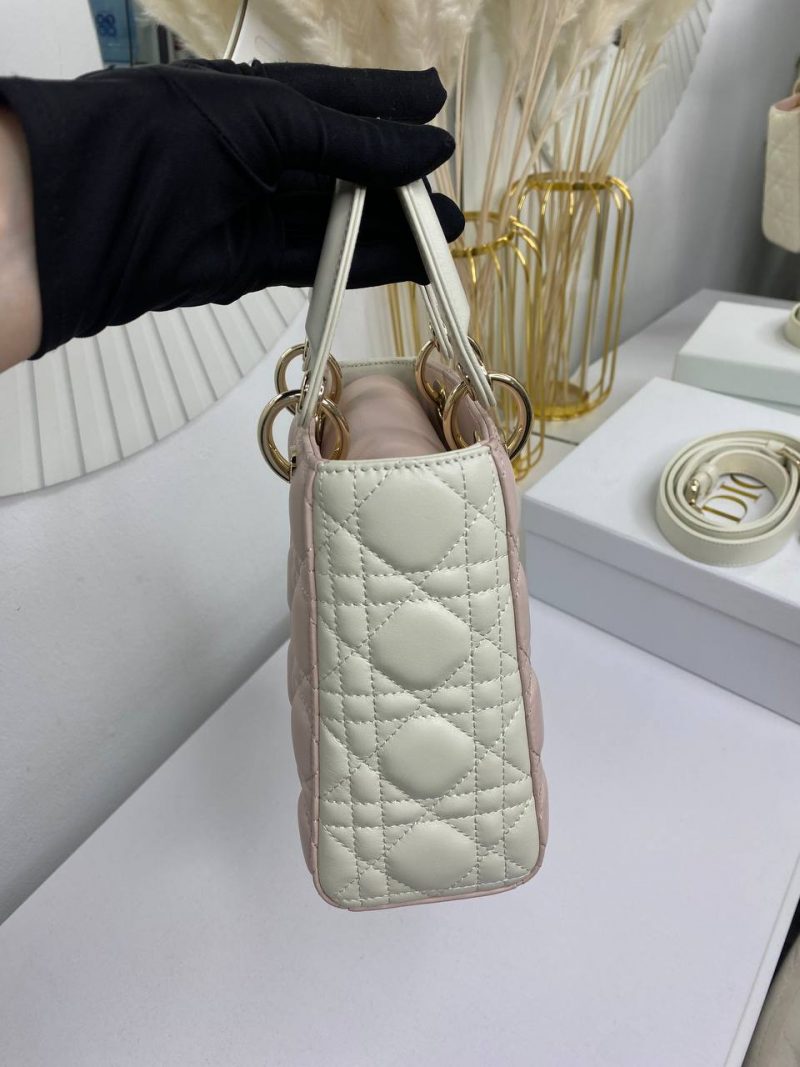 photo_5375313156659861324_y