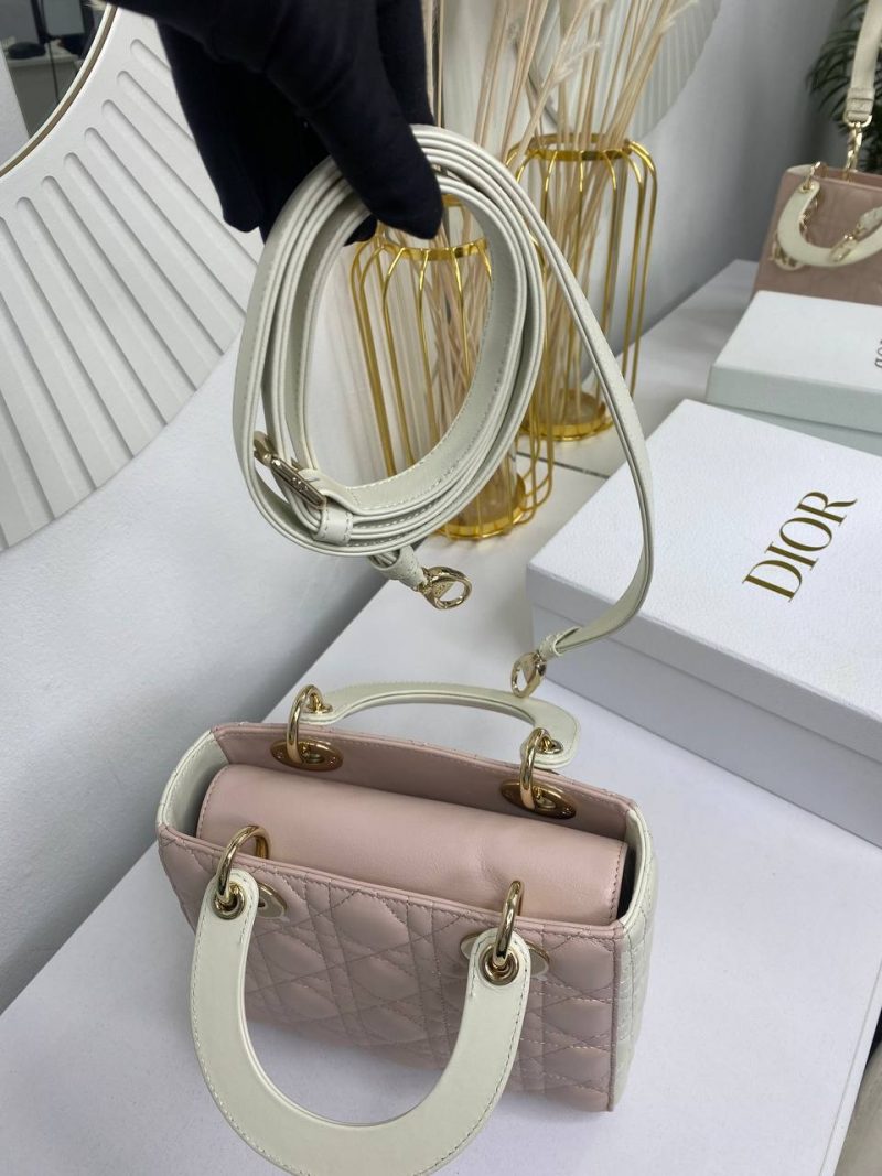 photo_5375313156659861326_y